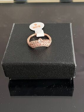 Bomb Party! Rose Gold Princess Crown Ring with Crystal Accents - Size 6